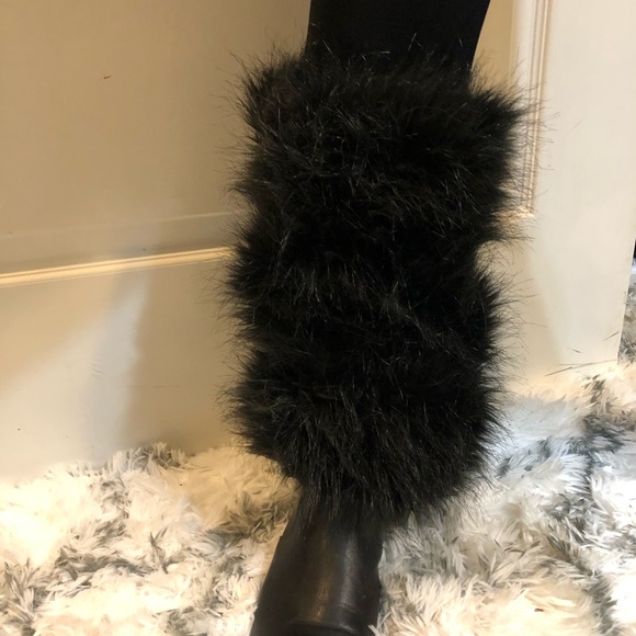 Sexy Satin Lined Faux Yeti Fur Leg Warmers - Picture 5 of 5